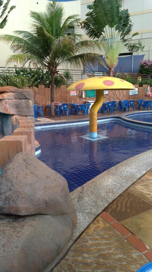 Hotel Golden Dolphin Resort - Flat No Decimo Andar Quarto Com Varanda Caldas Novas Bagian luar foto